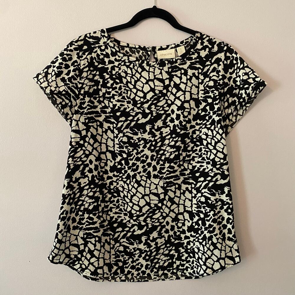 Chico's Black White Animal Print Abstract Blouse Flowy Women's size 1 / Medium